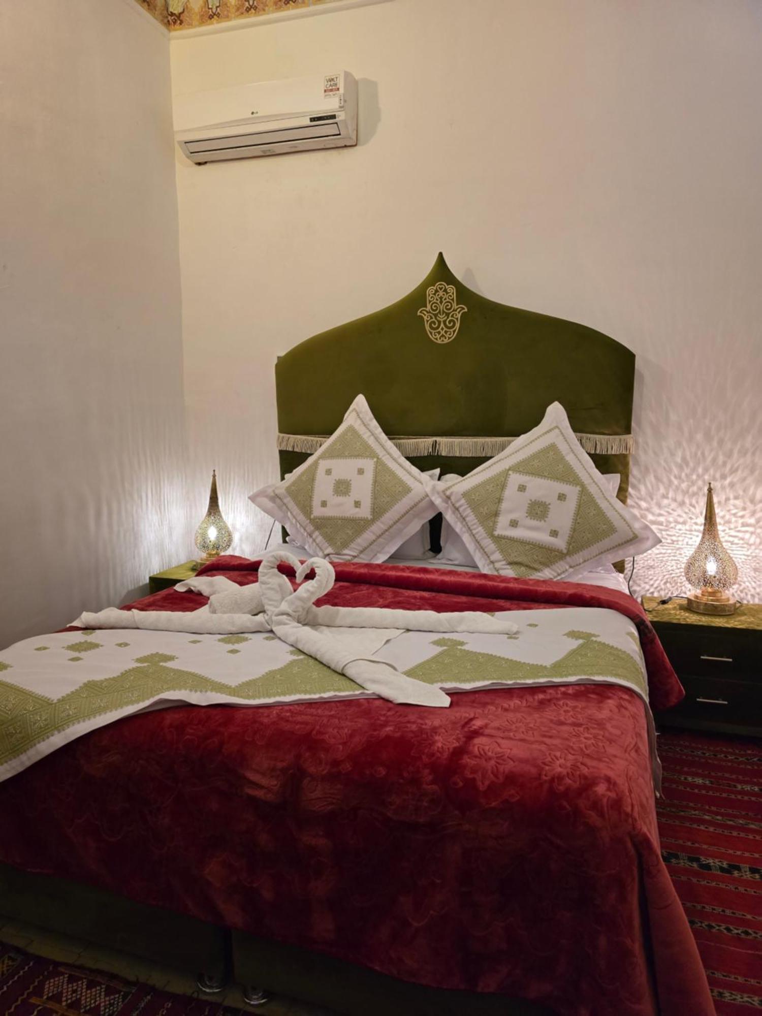 Dar Khmissa Fes Bed & Breakfast Bagian luar foto