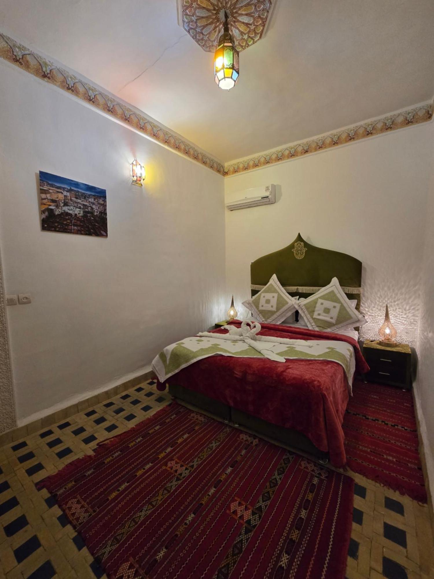 Dar Khmissa Fes Bed & Breakfast Bagian luar foto
