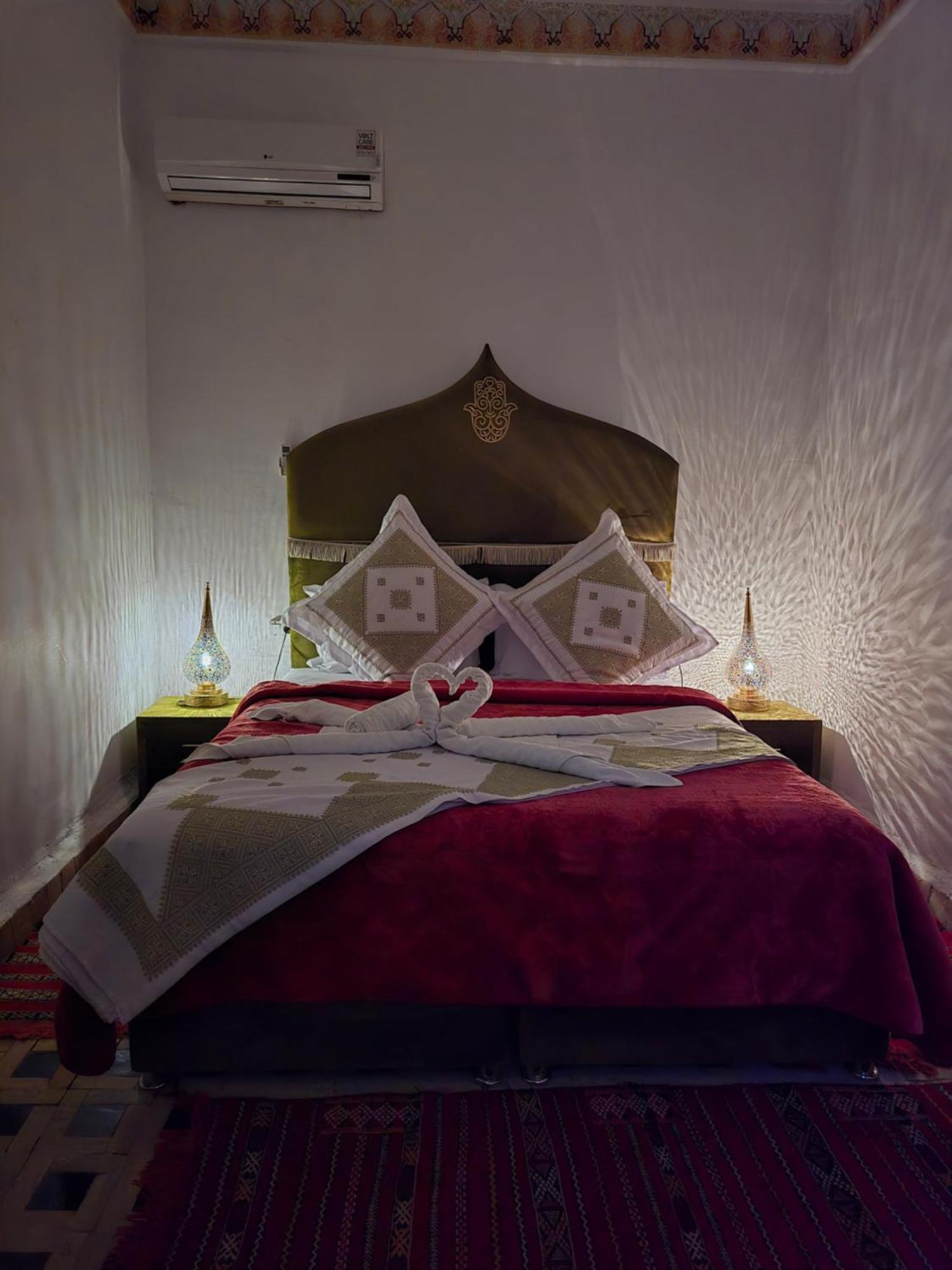 Dar Khmissa Fes Bed & Breakfast Bagian luar foto